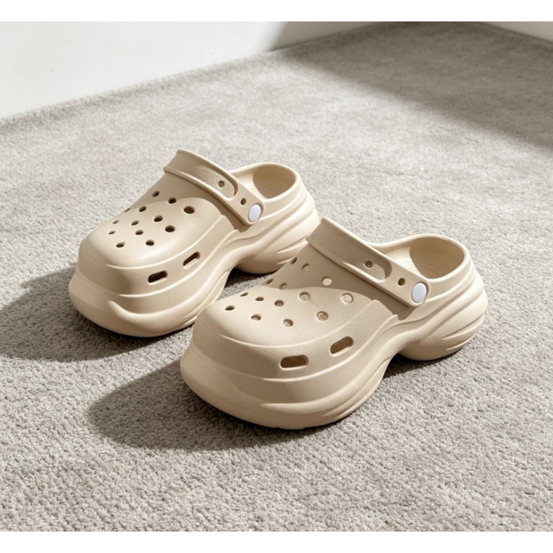 Seaside Vacation Hole Shoes, W - Kids Outdoor Shoes 评论和价格